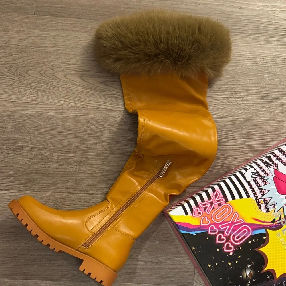 Cape Robbin ❣️Meghani Fur-Coated Over-the-Knee Boots - Tan Sz 5 ❣️BRAND NEW ❣️